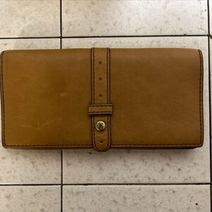 Hobo Alta Leather Wallet in Honey Cognac Tan
